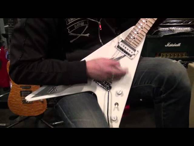 Aria Pro II XX-DLX/80's/イングヴェイ・マルムスティーン - YouTube