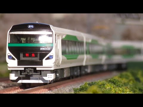 Nゲージ KATO E257系5000番台 走行シーン集 - YouTube
