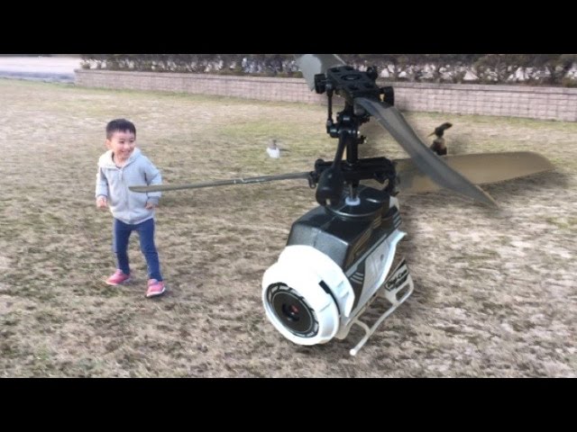 カメラ付き超小型ヘリコプター ナノファルコンデジカムをやってみた
