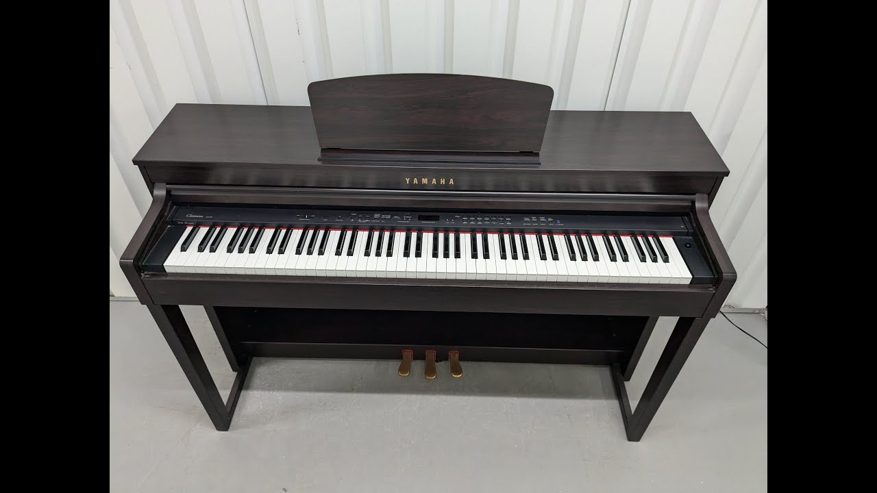 Yamaha Clavinova CLP-430 digital piano in dark rosewood stock