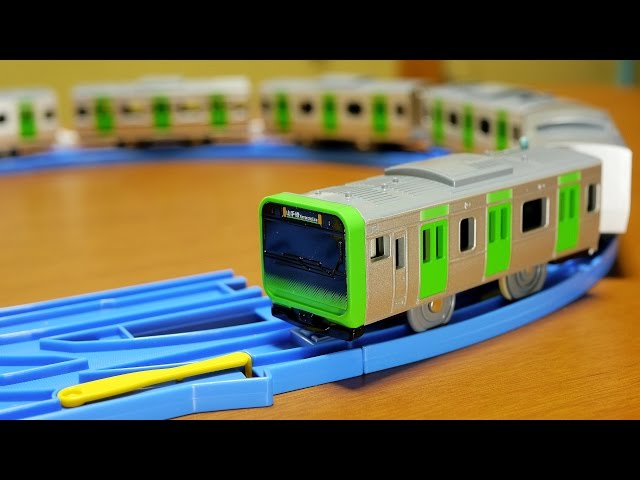 Toy train Plarail Yamanote Line - YouTube