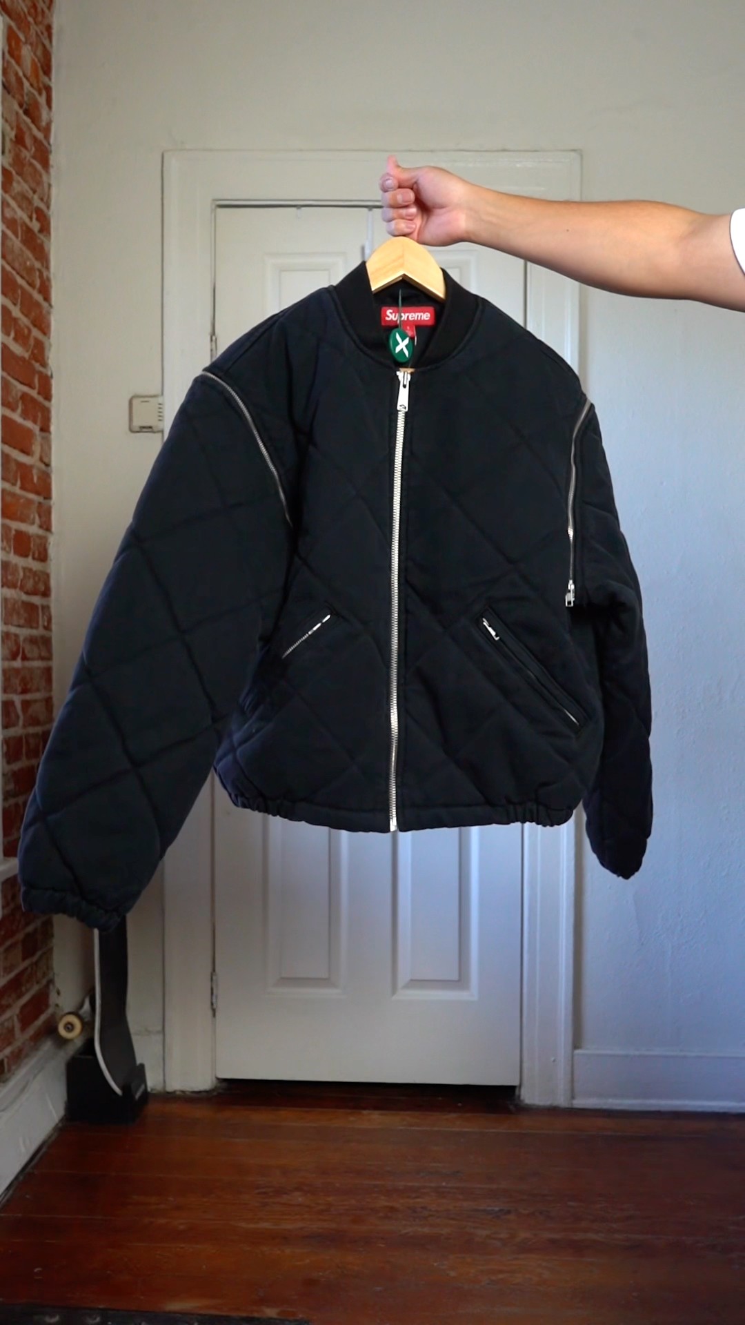 Supreme Zip-Off Sleeve Quilted Bomber Jacket - YouTube