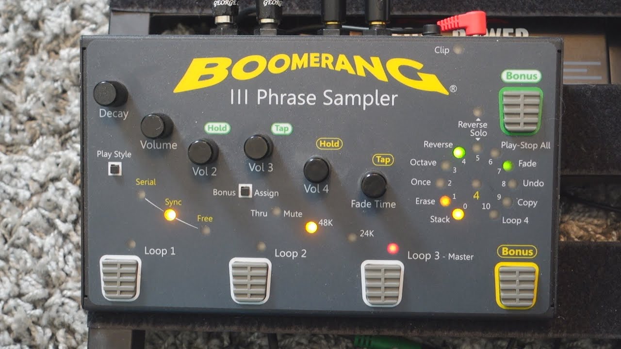 Boomerang III Phrase Sampler (FULL Looper Demo) - YouTube
