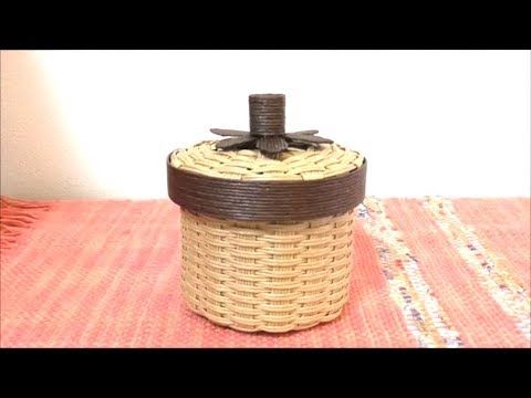 クラフトバンドで作る ふたつき小物入れ 【A glove compartment with a