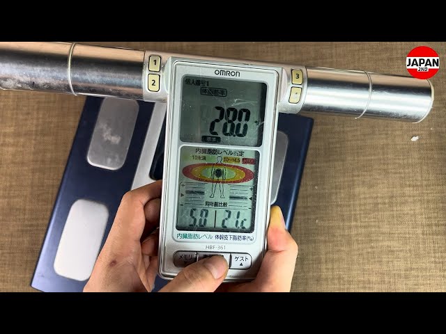 OMRON HBF-361 KARADA Scan Body Composition & Scale Monitor カラダ