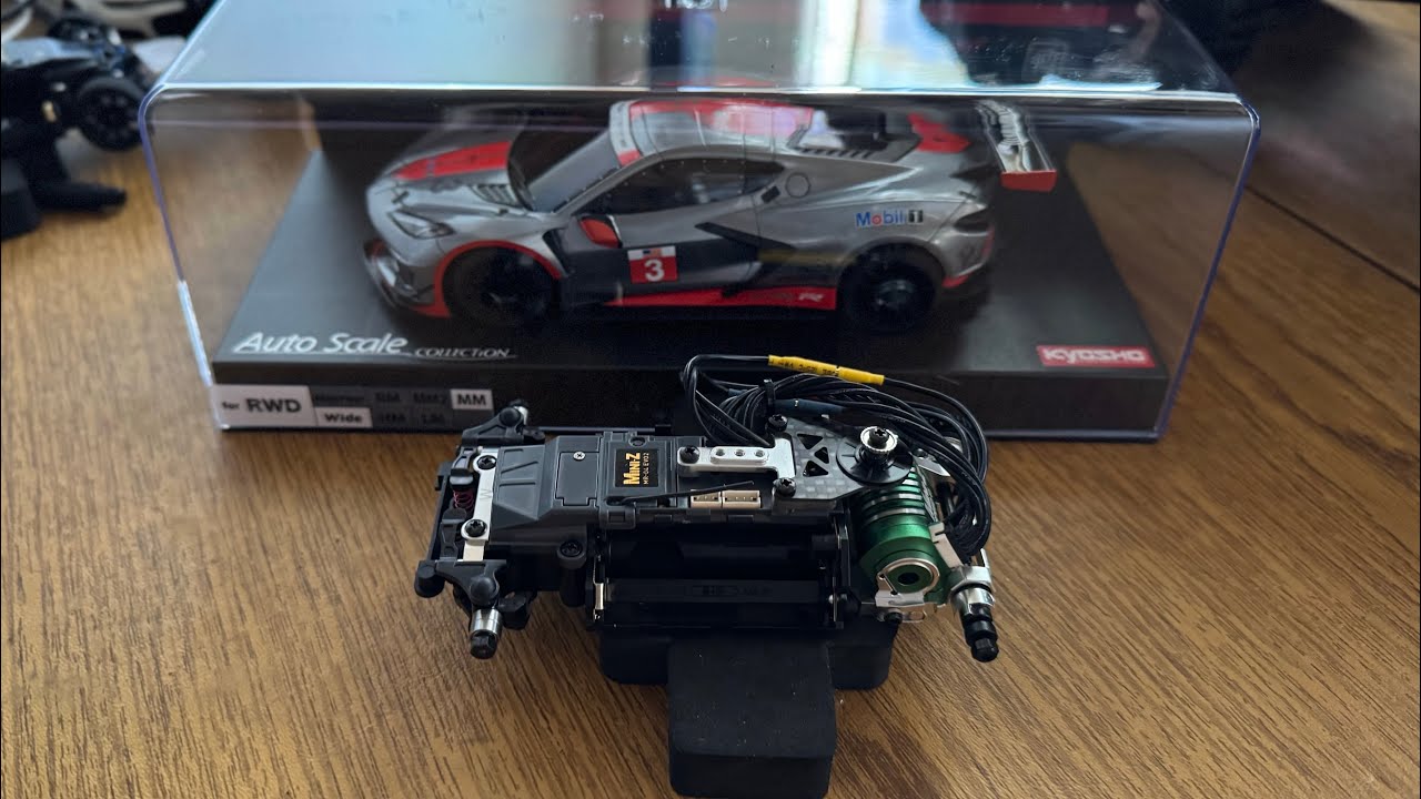 ミニッツ4x4限定モデル】 開封動画 ベルトクローラー「キャタッピ