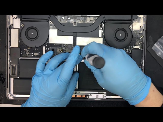 MacBook Pro 2017 15 A1707 スピーカー🔈音割れ交換修理 - YouTube