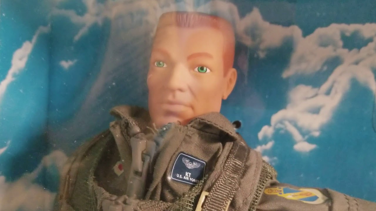 GI.JOE F-15E PILOT (FAO SCHWARTZ) FIGURE REVIEW - YouTube