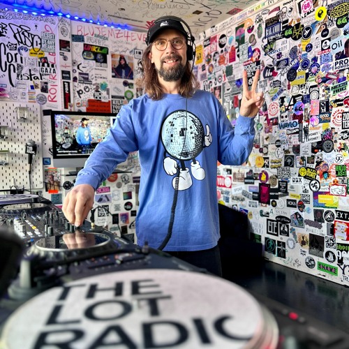 Stream BUSY P (Ed Banger Records) @ The Lot Radio 11-17-2023 by