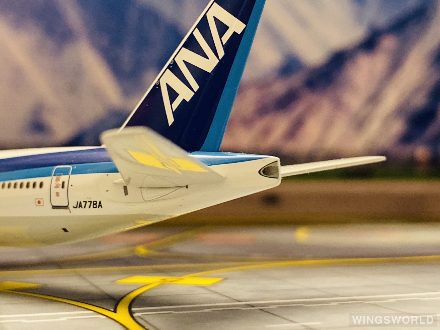 Phoenix 1:400 Boeing 777-300 ANA 全日空PH10517 JA778A 的照片作者