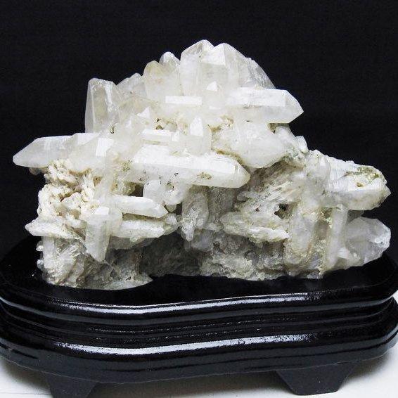 トルマリン入り ヒマラヤ水晶クラスター t668-7815 : 誠安天然石専門店