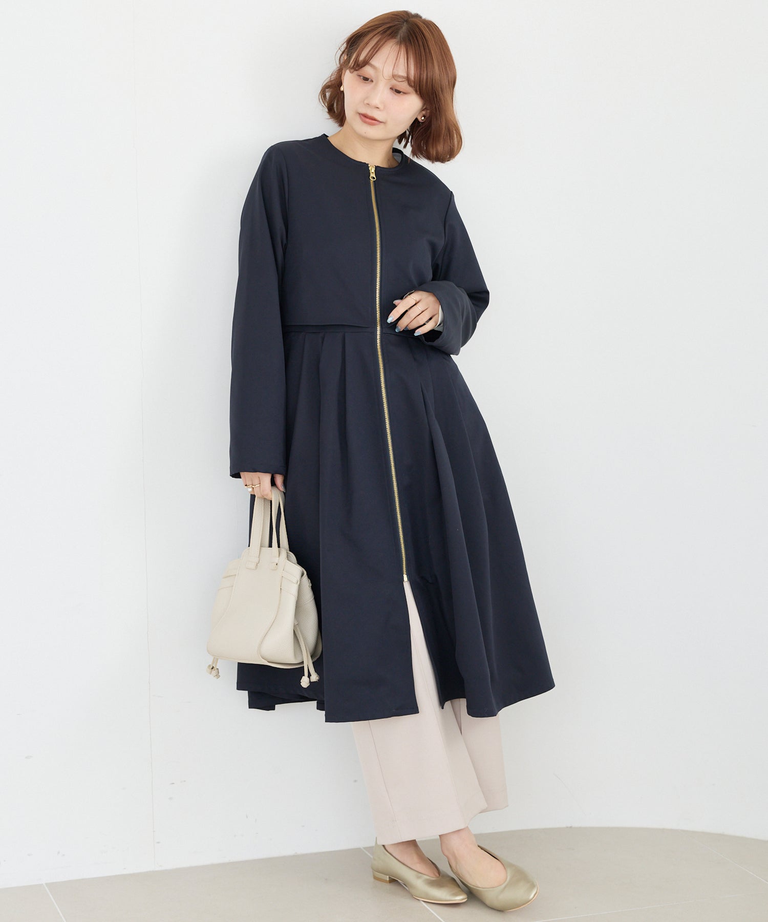 タップリーツノーカラーコート | ラビアンジェ-⼤きいサイズのレディース服