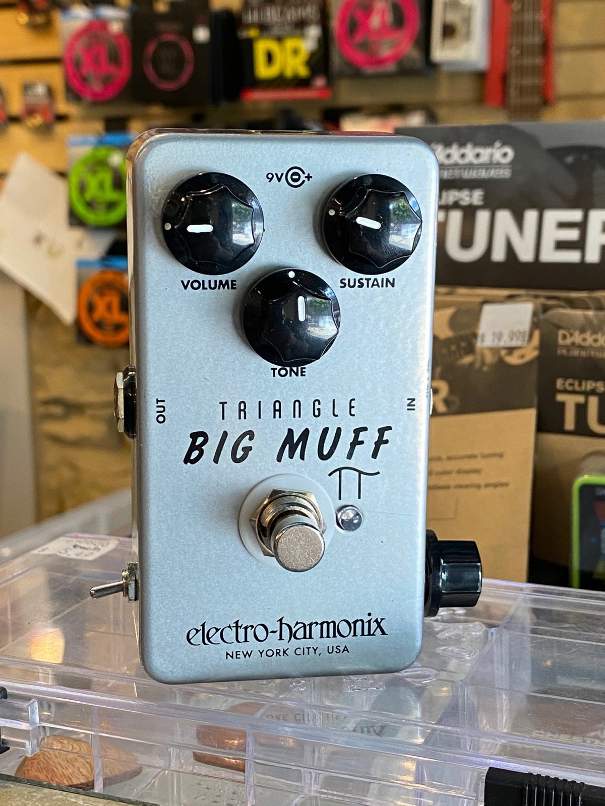 JHS-modded EH Triangle Big Muff Pi - Illuminati Mod