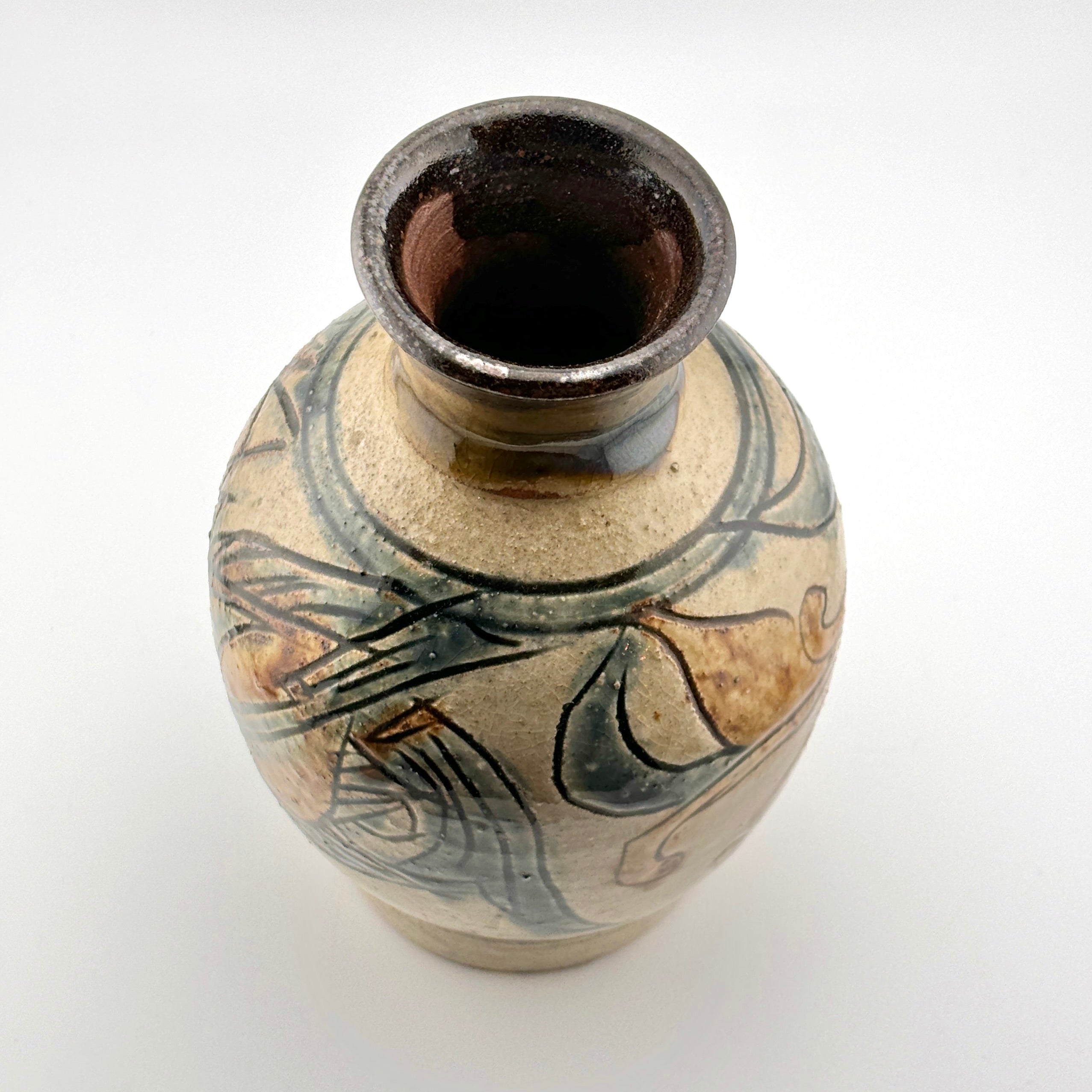 壺屋焼 人間国宝 金城次郎作 海老魚文花瓶 （箱直筆） – 生活民芸 なかむた