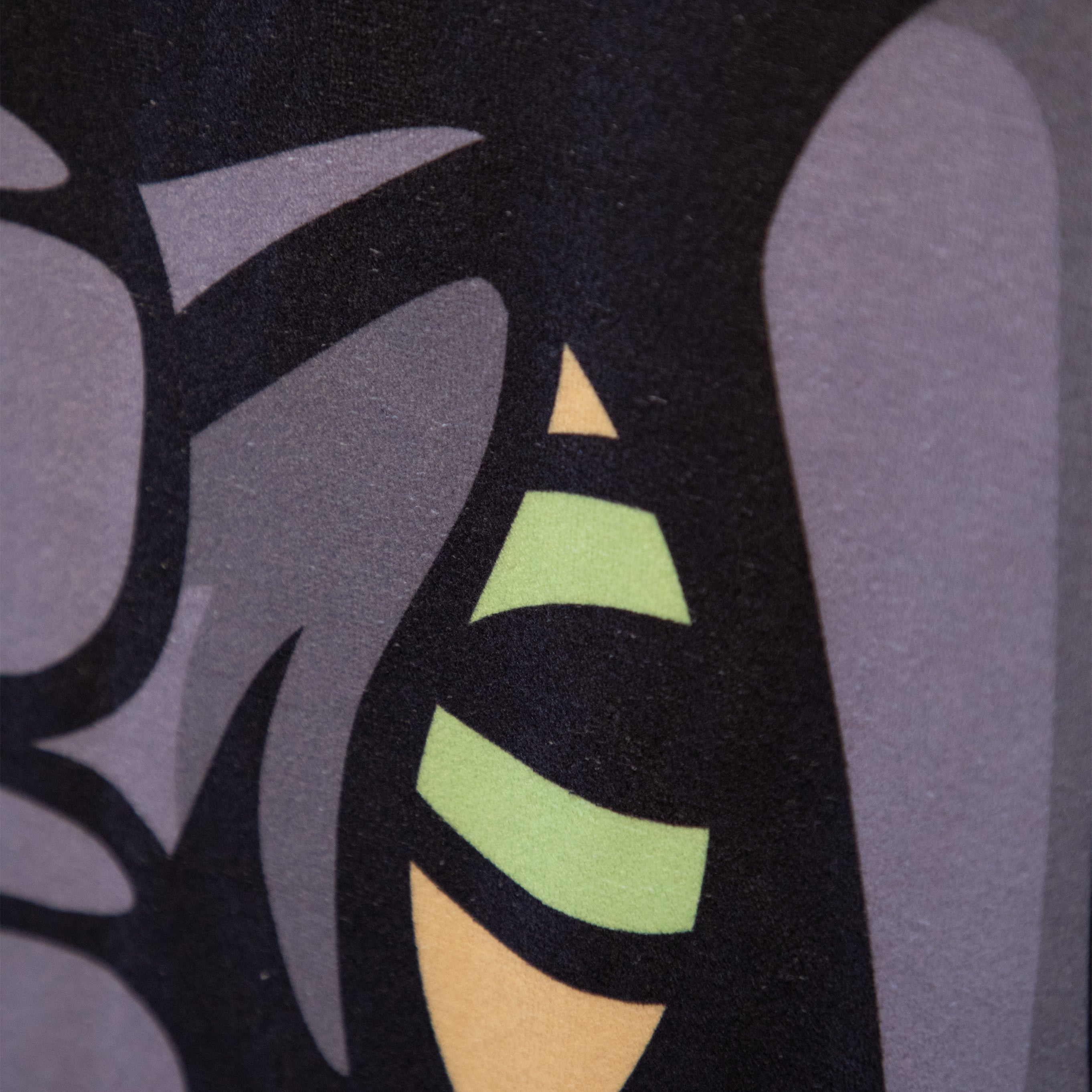 Creepshow Fluffy The Crate Beast Lightweight Beach Towel – Middle