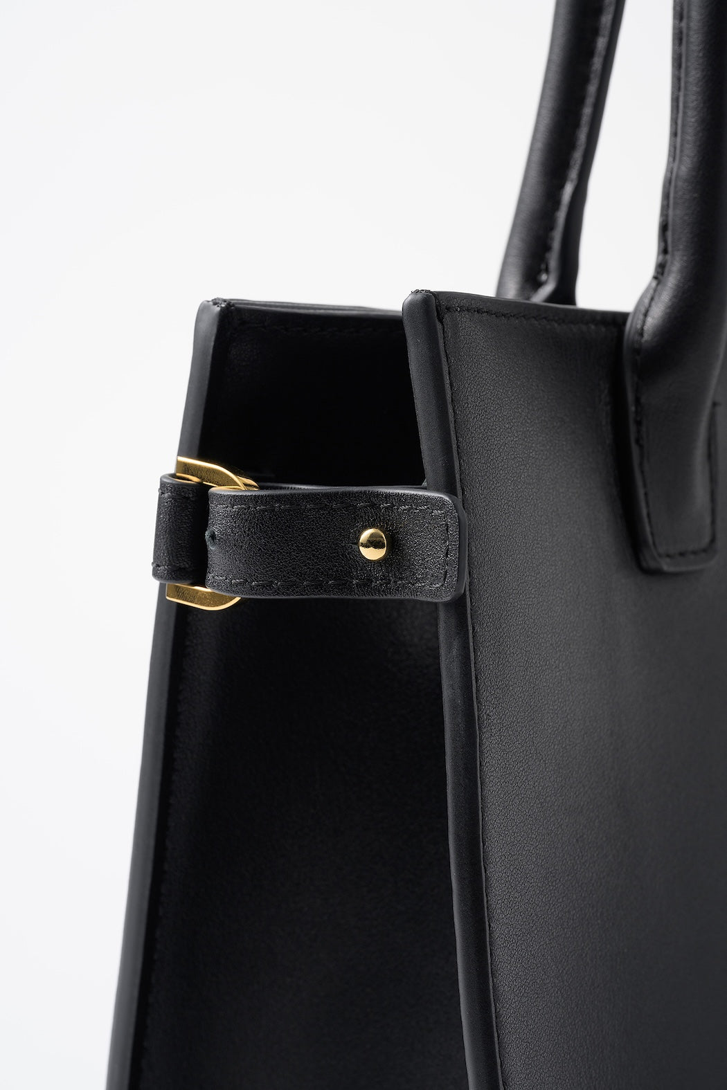 Framed embroidered leather small bag (Black) - ミニレザーハンドバッグ