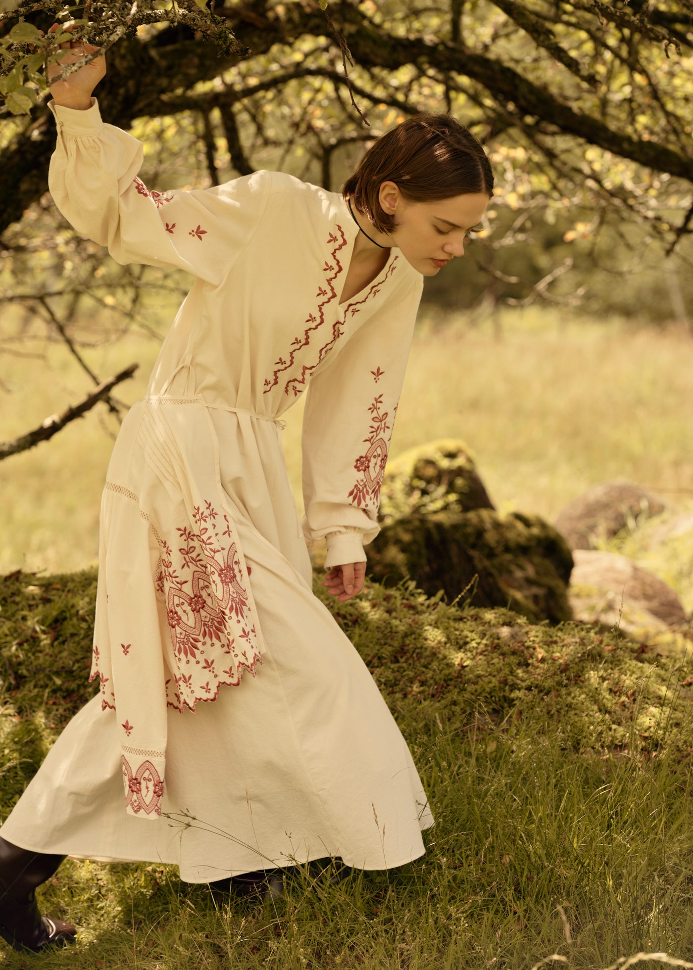 Crimp Cotton Anglaise Embroidery Top | Pasand by ne Quittez pas