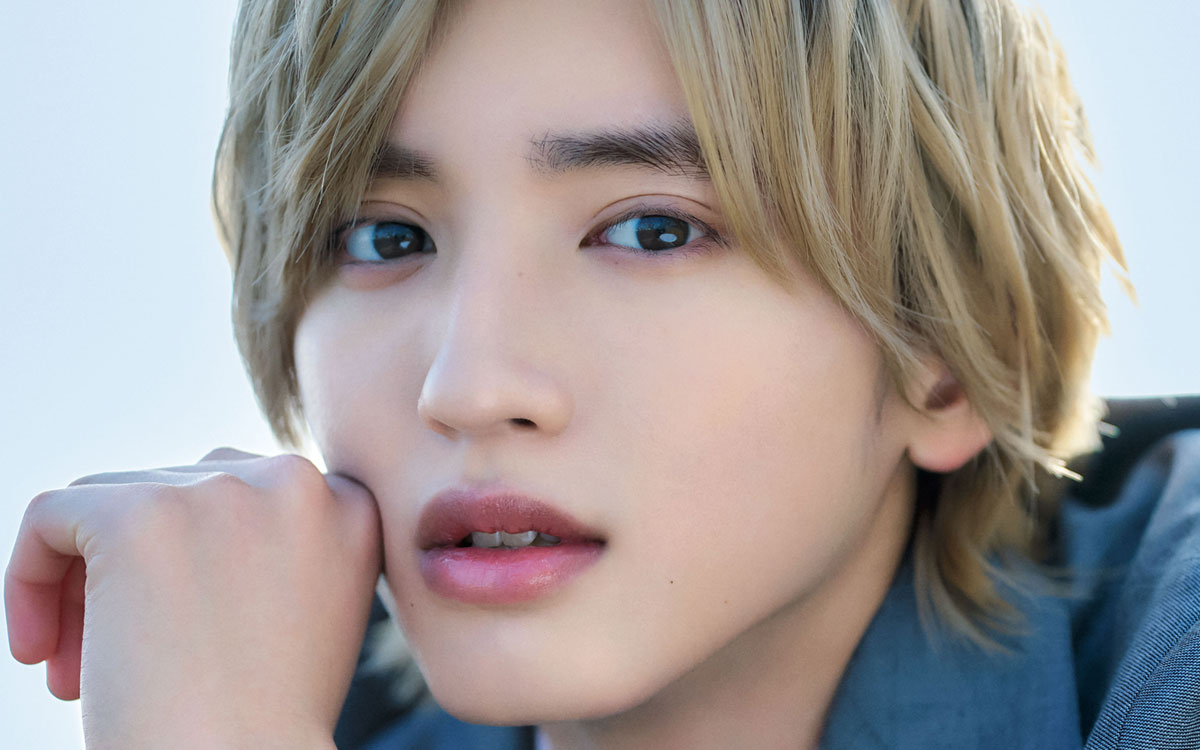 僕は待つタイプ」道枝駿佑がスーツ男子企画でオフィスラブ♡ ＜Oggi3月