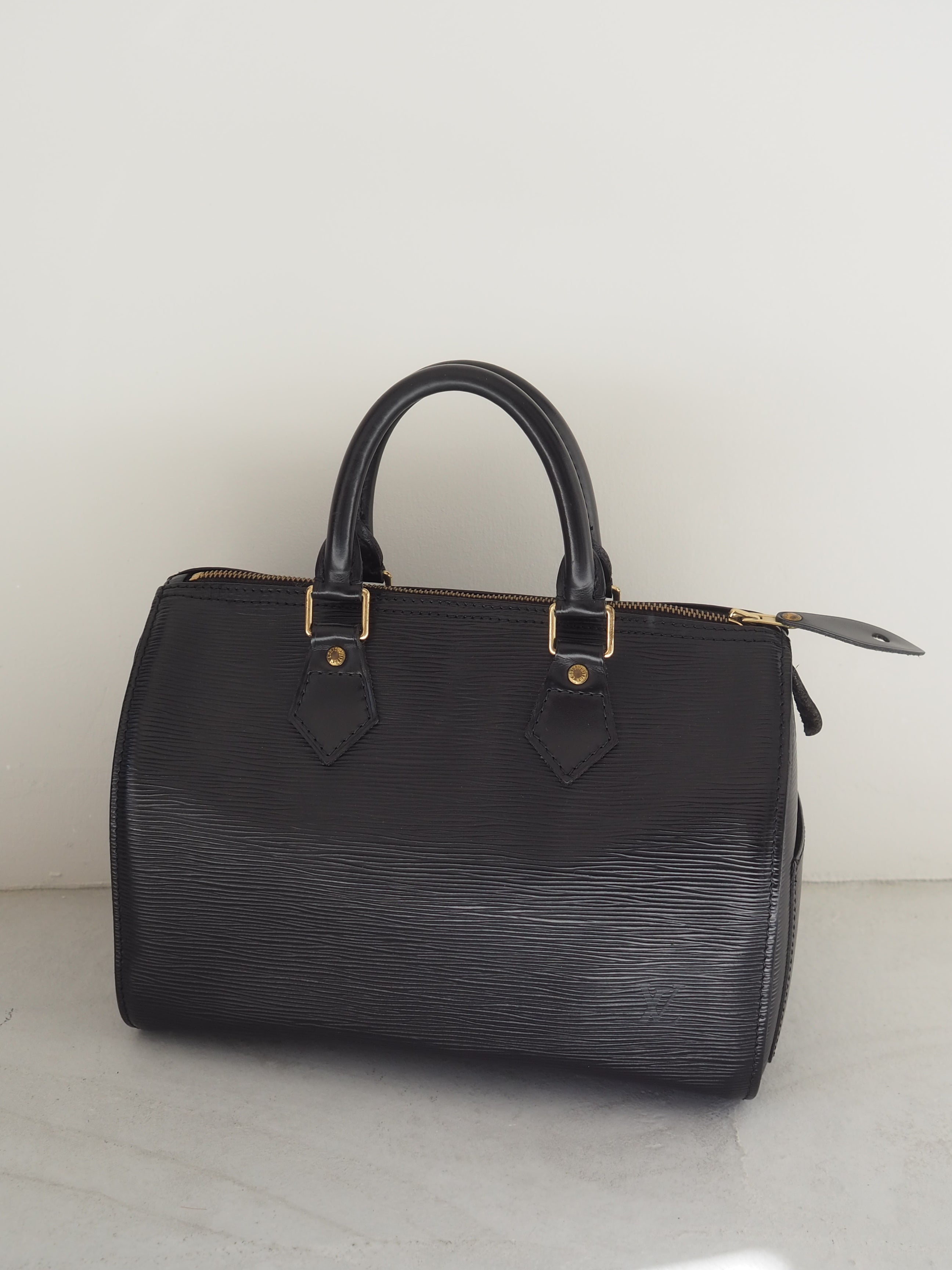 LOUIS VUITTON ルイヴィトン スピーディ 25 エピ ボストン バッグ