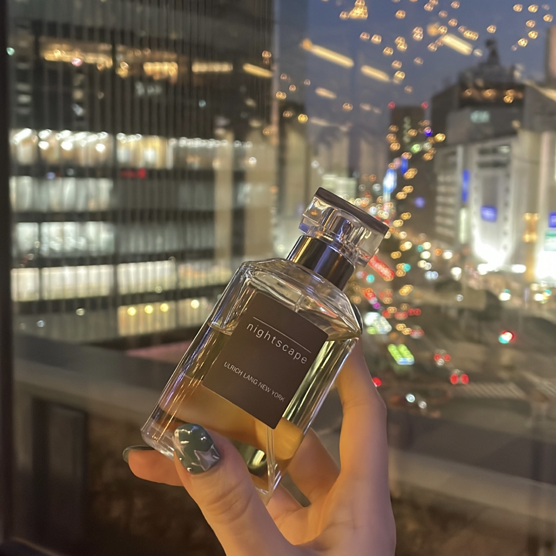 Ulrich Lang New York｜ナイトスケープ 夜風に運ばれてきた香りは 繊細