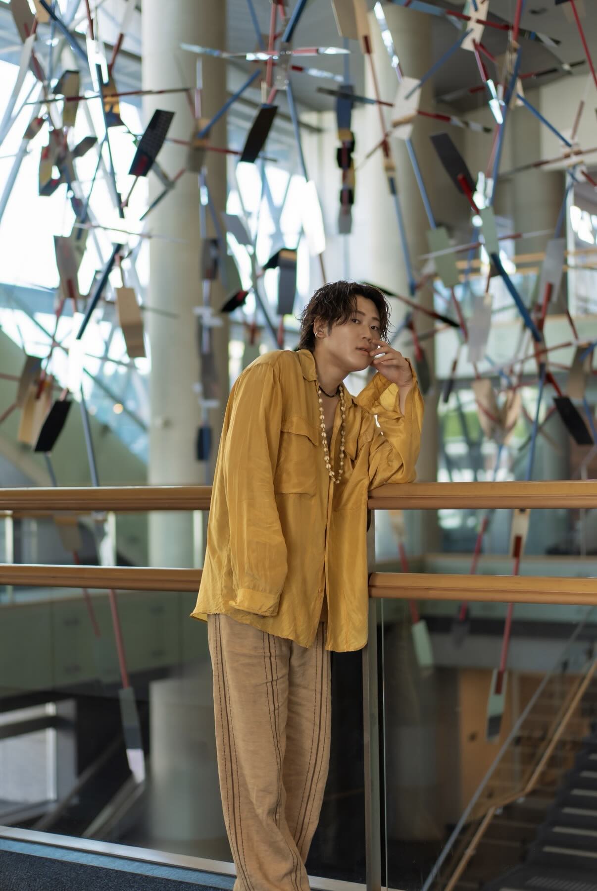 アブラーズ大阪公演に藤井フミヤが登場！『薄目で見てくれれば