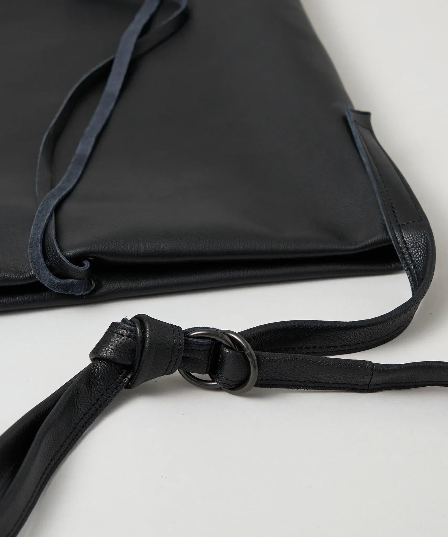 REN】《トートバッグ》肩掛け、斜めがけも / シンプルで男女で使える