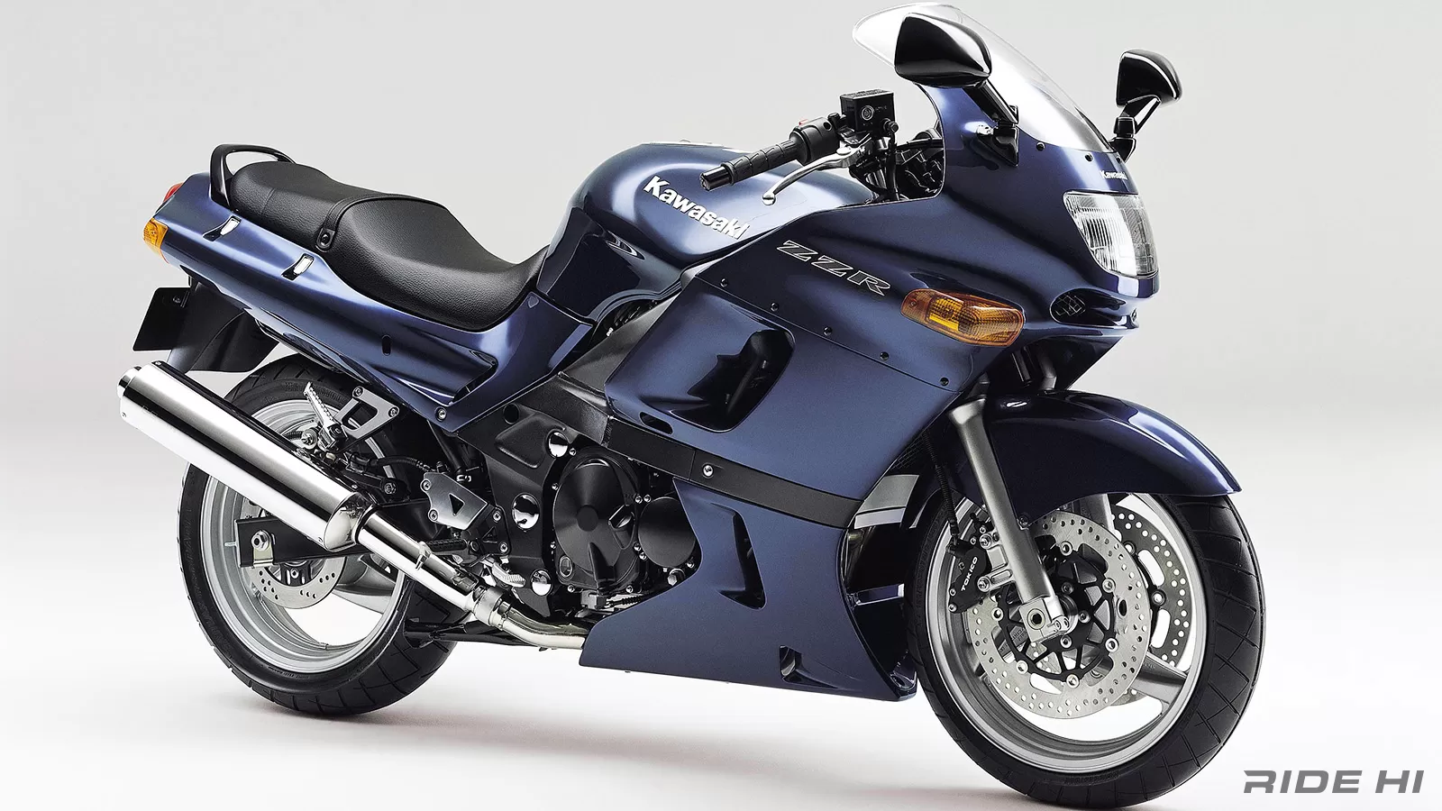 ZZR400が君臨した堂々17年のメインストリーム！【このバイクに注目