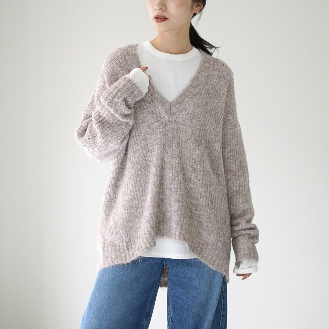 MAO MADE（マオメイド） フェザーヤーン ディープVネック ニット