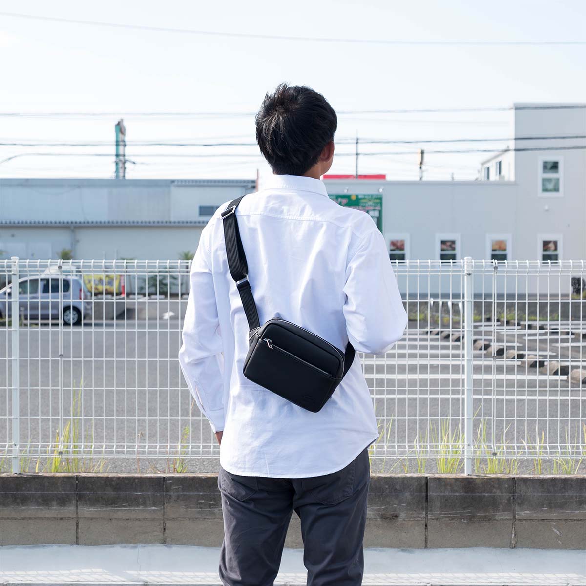 LACOSTE（ラコステ） ショルダーバッグ バッグ ヨコ型 ショルダー