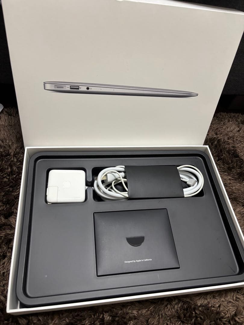 24-25モデル 【極美品】MacBook Air 13インチ｜充電111回｜メモリ