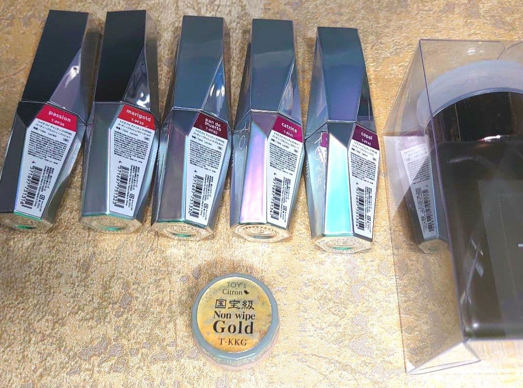 TOY’s × INITY パーティーフラッシュ　極GOLD ディスペンサー