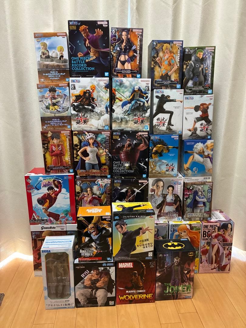 ワンピース MARVEL ヱヴァなどフィギュア まとめ売り全32体