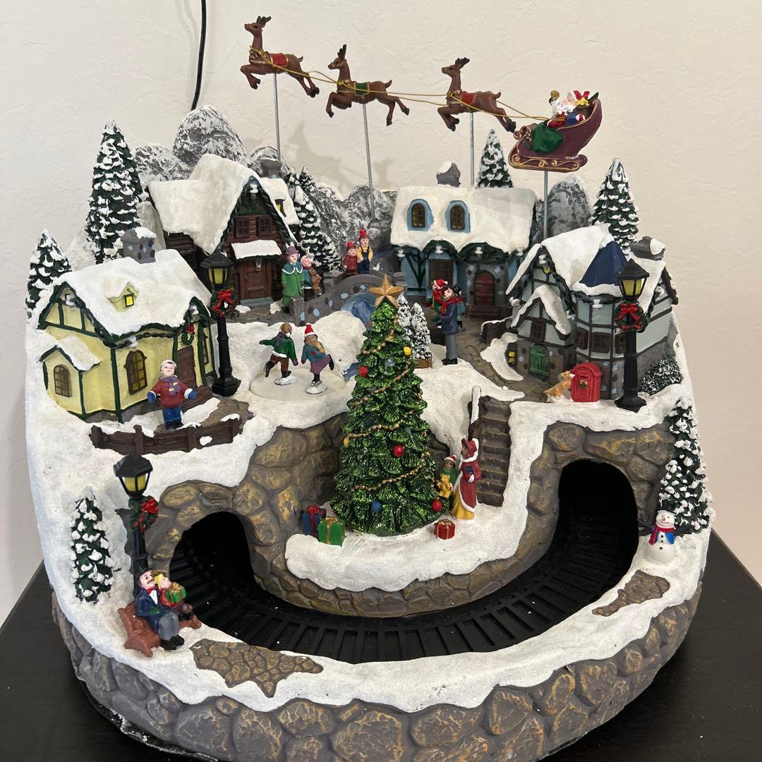 クリスマスビレッジ LEDライト付き Amazon.co.jp: ミュージカルクリスマスビレッジ、LEDライトビレッジ