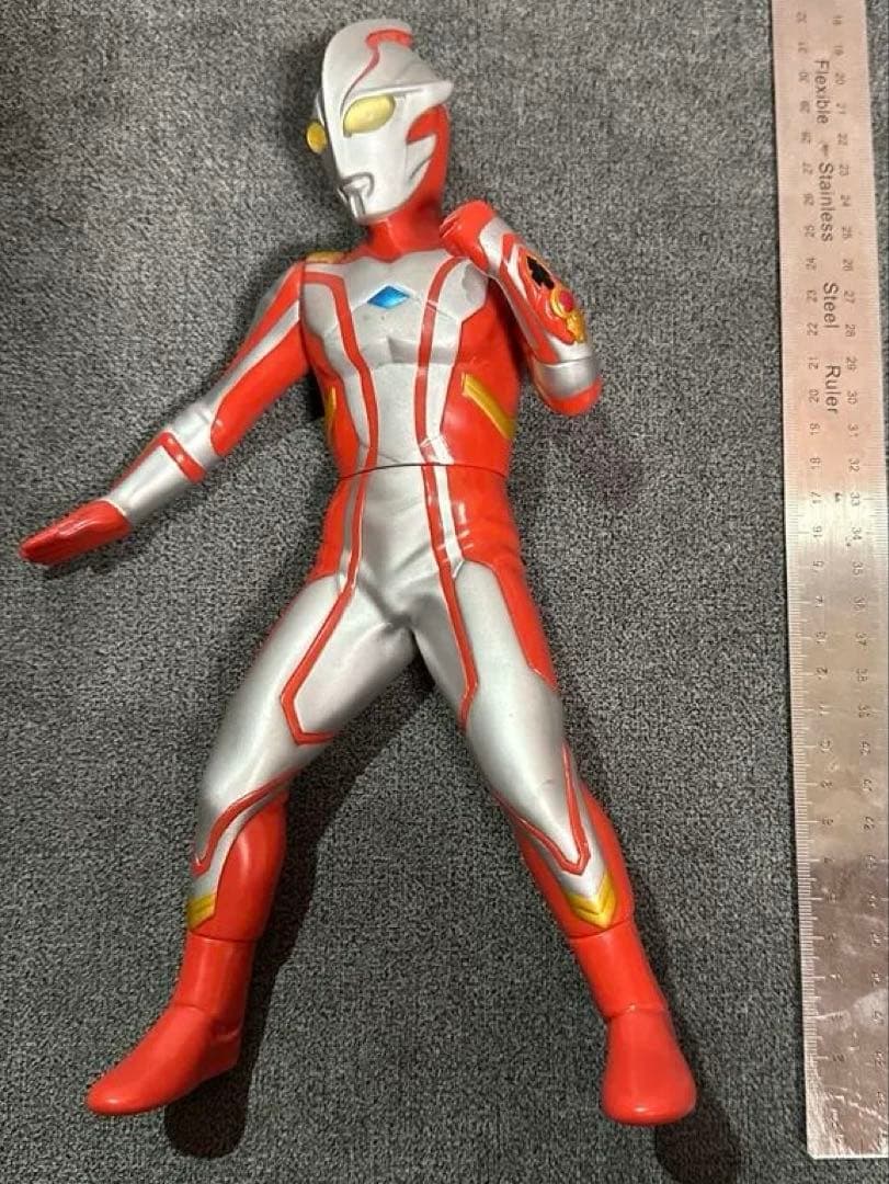 ウルトラマン メビウス フィギュア 約30cm - メルカリ