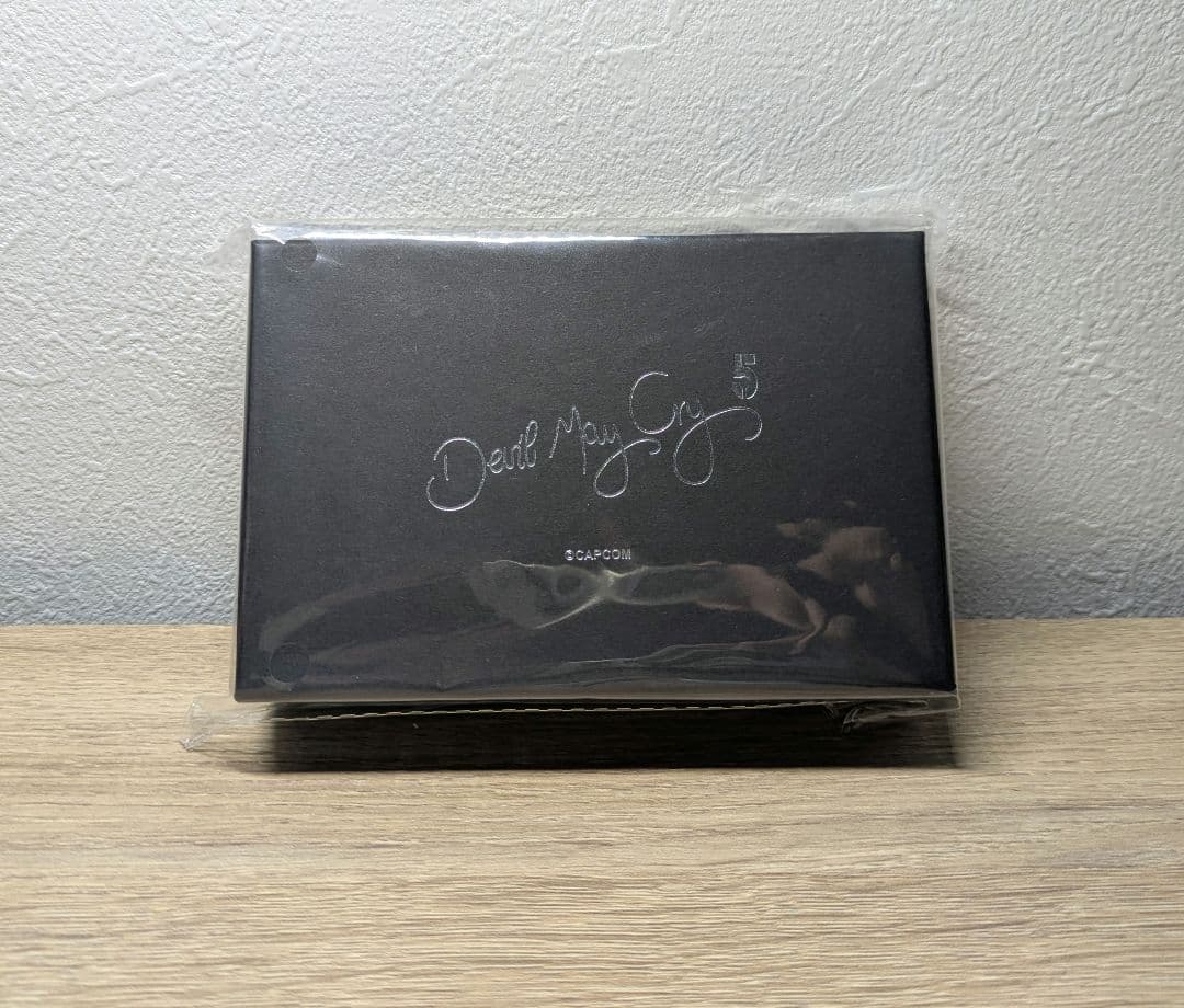 カプコンストア　カプコンカフェ　デビルメイクライ　ピンズコレクション