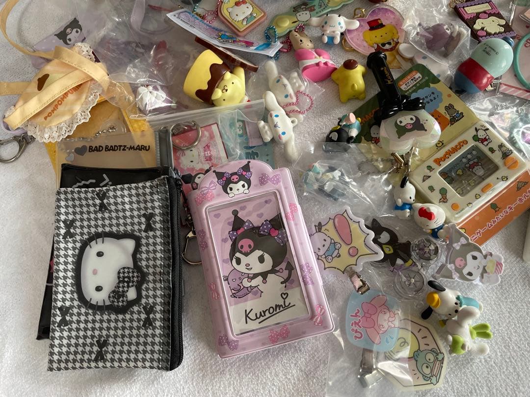 サンリオグッズまとめ売り（200点以上） - メルカリ