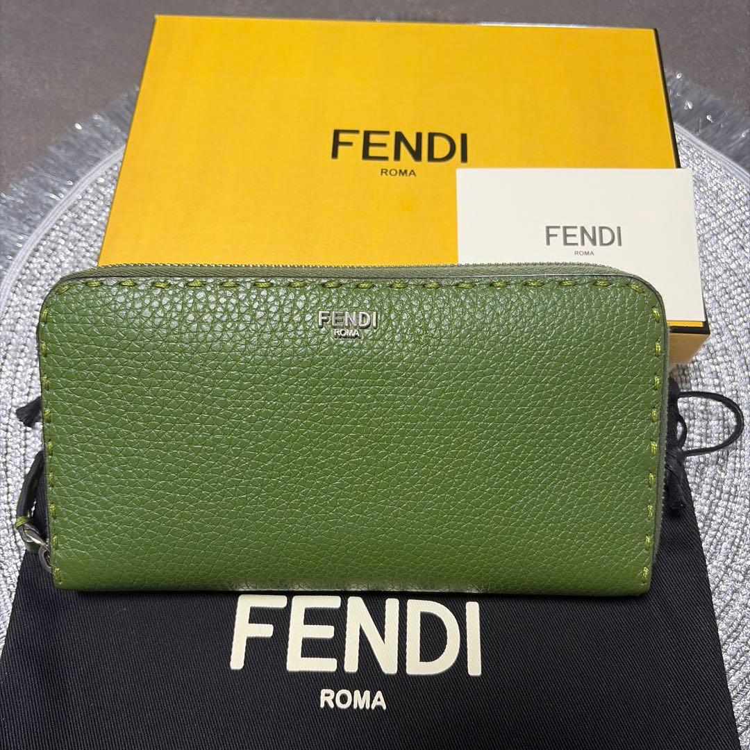 ⭐︎FENDI⭐︎ フェンディ セレリア ラウンドファスナー 長財布
