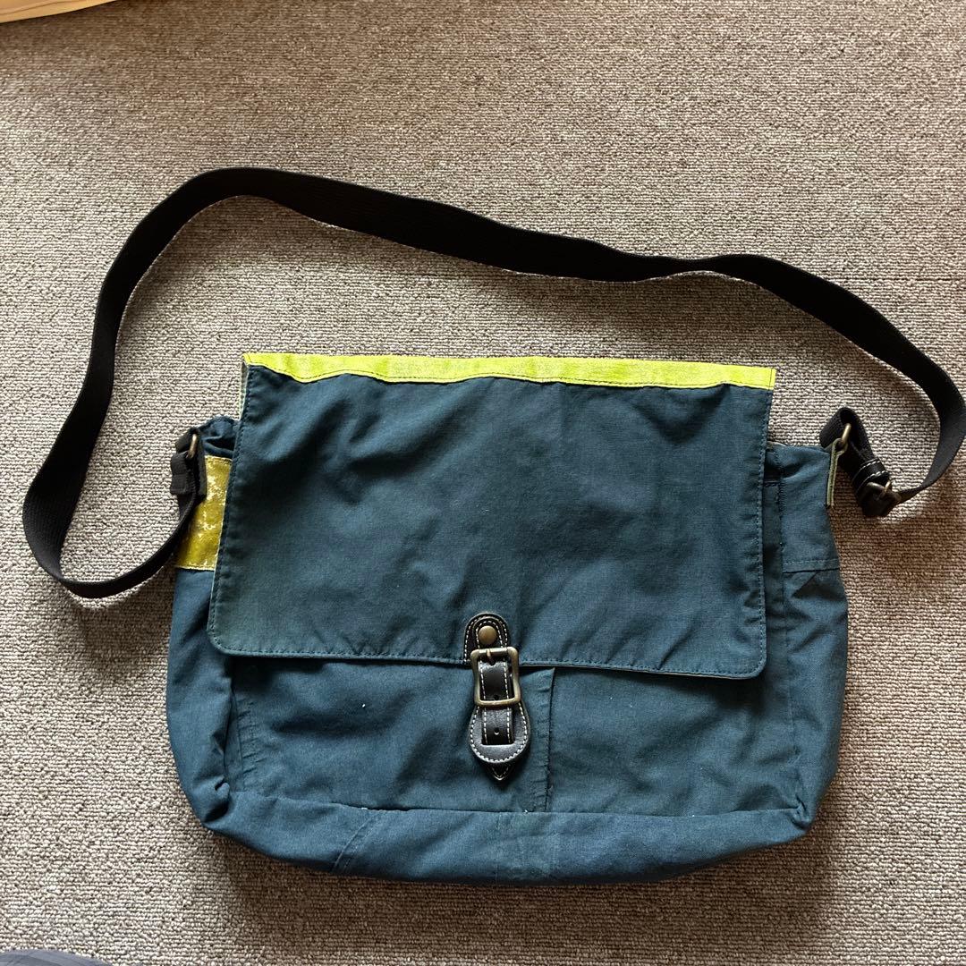 バ*ィ様 消防服を再利用・リデザイン　メッセンジャーバッグ　川崎　一点もの