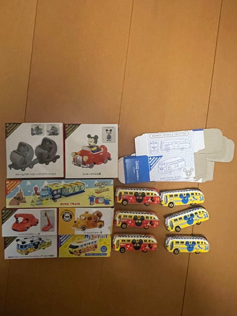 ディズニー　トミカ　新品未開封　13点
