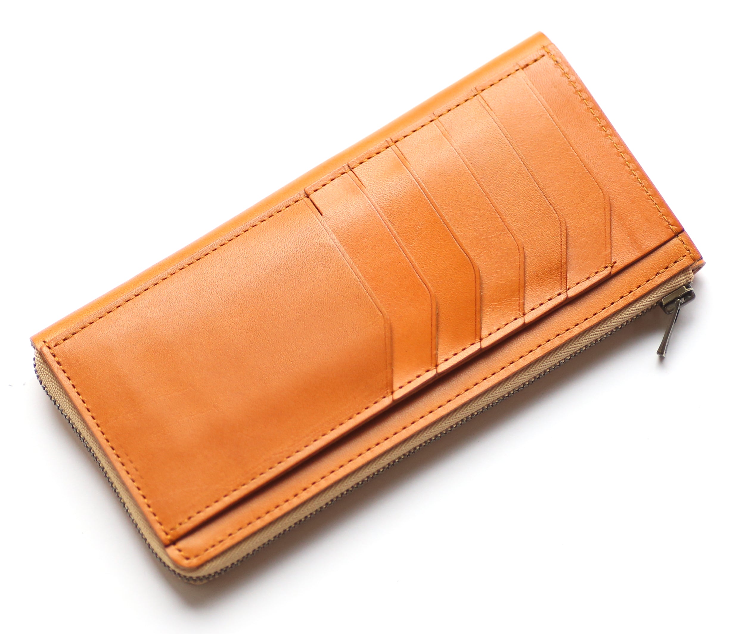 極小Lファスナー長財布」紙幣を折らずに50枚収納！日本製長財布